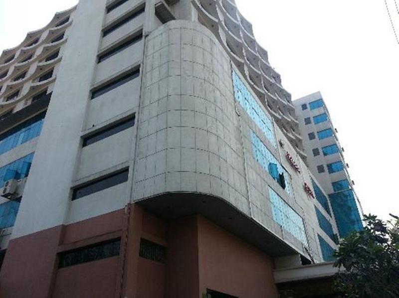 Yuzana Hotel Rangoon Buitenkant foto